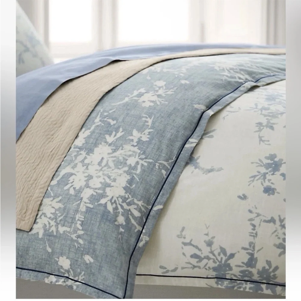 Ralph Lauren Reversible Cream/Blue Eva Duvet Cover 3-pc. Set